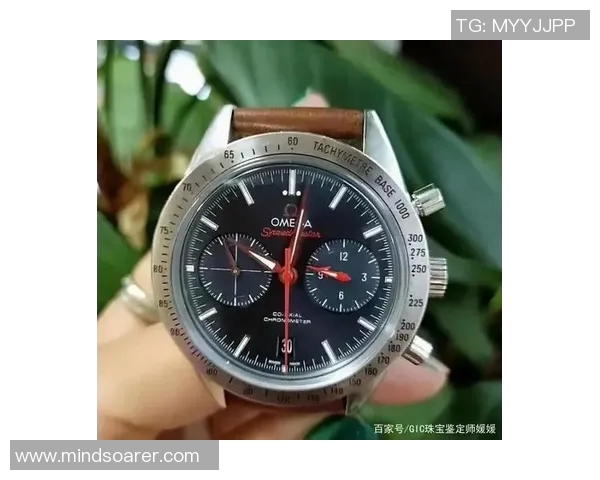 足球明星佩戴玉佩的时尚风格与魅力展示男士独特品味