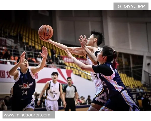 2020年CBA季后赛上海队与福建队激战回顾与精彩瞬间分析