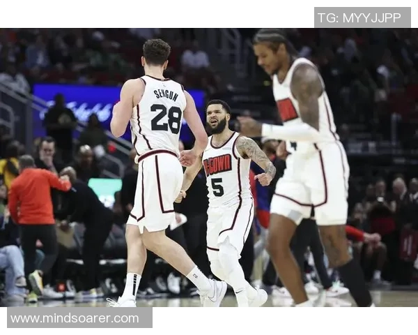 勇士与火箭激战正酣1月4日篮球盛宴即将上演 勇士与火箭激战正酣1月4日篮球盛宴即将上演